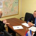 Депутат Госдумы поможет жителям Москвы устранить нарушения работы хостела 