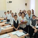 В Ставрополе Тимофеева поздравила опытных педагогов с профессиональным праздником
