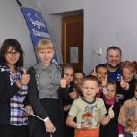 Мобильный планетарий «Единой России» показал развлекательно-обучающие фильмы детям из села Поддорье