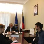 Депутат Народного Собрания РД Алавудин Мирзабалаев провел прием граждан