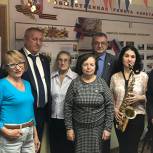 Активиста «Единой России» и ветерана труда поздравили с юбилеем 