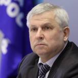 Первый заместитель руководителя фракции «Единая Россия» Виктор Кидяев высоко оценил работу Главы Чувашии Михаила Игнатьева