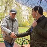 Единороссы оперативно отреагировали на обращение граждан по благоустройству двора