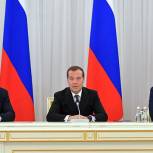 Медведев надеется, что работа над новым КоАП будет завершена в ближайшее время