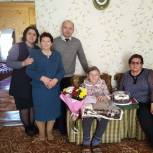 Углегорские партийцы поздравили с юбилеем ветерана