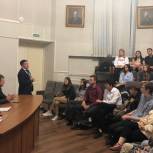 Первокурсникам напомнили о правилах дорожного движения