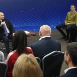 Путин предлагает создать разъездные медицинские студотряды для помощи населению