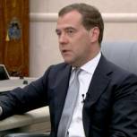 Медведев выступил за использование карт «Мир» в Таиланде