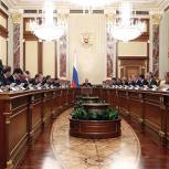 Правительство направит 15 млрд рублей 36 регионам на модернизацию дорог – Медведев