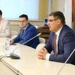 Александр Авдеев поговорил с молодежью в «Диалоге на равных»