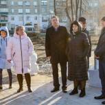 В Челябинске партийцы проверили качество ремонта в двух парках 