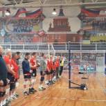 В городе Льгове провели турнир по волейболу в рамках партпроекта "Старшее поколение"