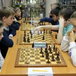 В Тюмени прошли соревнования по шахматам "Белая ладья"