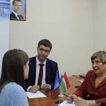 Калужские партийцы организовали для граждан юридические консультации