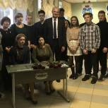 «Парта Героя» торжественно открыта в Стругокрасненской школе