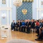 Дмитрий Медведев поручил проводить конкурс первичных отделений «Единой России» регулярно