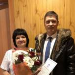 Партийцы Ханты-Мансийска поздравили югорчанок с Днем матери