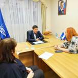 Абдрахманов провел прием граждан в День рождения Партии
