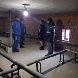 Партийцы Реутова проверили качество ремонта многоквартирного дома