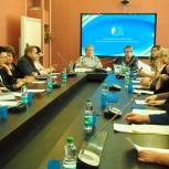 В Южно-Сахалинске обсудили реализацию партийных проектов «Крепкая семья» и «Новая школа»