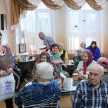 Партийцы посетили Первомайский дом-интернат для престарелых и инвалидов