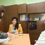 Единоросс Людмила Шашенкова 6-го декабря провела прием граждан для жителей микрорайона КЗТЗ Курска.