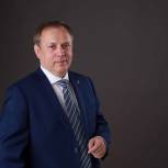 Секретарь Регионального отделения Партии Юрий Тетянников поздравляет с Днем Конституции Российской Федерации!