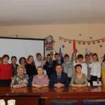 Ульяновские единороссы вручили школьникам их первые паспорта