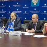 Секретарь Регионального отделения Партии «Единая Россия» Алексей Ситников встретился с новоуренгойцами