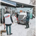 Молодогвардейцы оказали помощь пенсионерам и людям с ОВЗ 