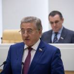 Сергей Лукин представил в Совфеде законопроект о единых стандартах в сфере градостроительства