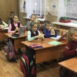 Александр Кичигин поздравил школьников Курского района с наступающими праздниками
