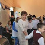 Депутат Госдумы организовала новогоднее представление для детей из Марий Эл