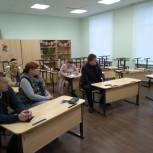 Вячеслав Камзолов посетил отчетное собрание в школе №40 на Северной стороне 