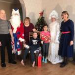 Партийцы провели акцию «Дед Мороз приходит в дом» для детей с ОВЗ