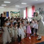 Аскендеров в Дагестане организовал праздник для детей