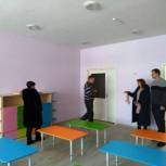 Александр Зеленский проинспектировал завершающий этап строительства детского сада в Нефтеюганском районе
