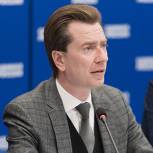 Бурматов: В Госдуме просят Генпрокуратуру проверить, как в регионах провели обсуждение мусорной реформы