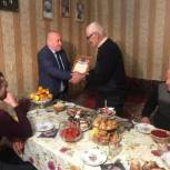 Партийцы поздравили с 75-летним юбилеем Председателя Совета ветеранов Гергебильского района