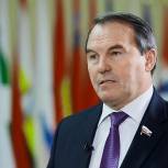 В России для власти наступает время конкретных практических дел