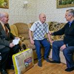 В Скопине поздравили с 90-летием труженика тыла