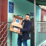 Партийцы района Можайский передали вещи многодетным семьям 