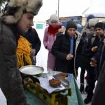 Партийцы Мельникова помогли организовать акцию памяти “Блокадный хлеб”