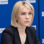 Аршинова: «Единая Россия» включится в работу по постепенному внедрению отраслевой оплаты труда соцработников