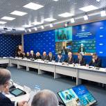 Совет руководителей фракций «Единой России» подготовит поправки в региональное законодательство о выплатах пособий на детей от 3 до 7 лет