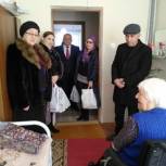 Единороссы Каспийска посетили Дом-интернат