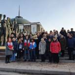 В день памяти жертв Холокоста партийцы ЮВАО возложили цветы к монументу «Трагедия народов»