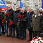 По инициативе партийцев в Пензе прошел митинг памяти героев Сталинградской битвы