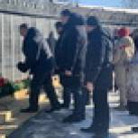 Камчатские партийцы почтили память павших при Сталинградской битве