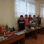 В Миассе наградили победителей творческого конкурса поделок «В шахматном королевстве»